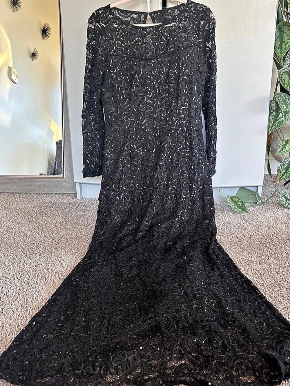 Marina Sequin Lace Maxi Dress in Black Size Large Like New